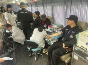 熱血傳愛，共筑生命橋梁——溫州國泰保安服務(wù)有限公司駐溫州附一醫(yī)安保隊(duì)伍開展愛心獻(xiàn)血活動(dòng)